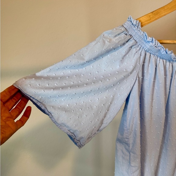 H&M Light Blue Off-Shoulder Women's Cotton Top textured Dot Design Size 6 - Picture 4 of 6